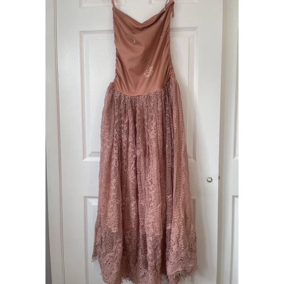 Free People Rosie Plains Convertible Skirt
Size XS - Picture 9 of 9
